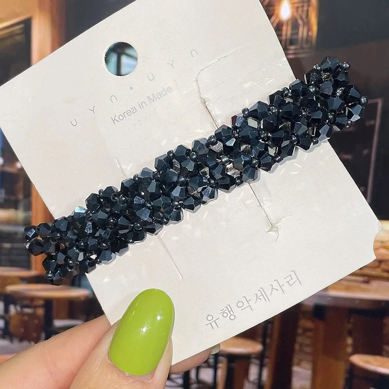 pince à cheveux allongée en crystal