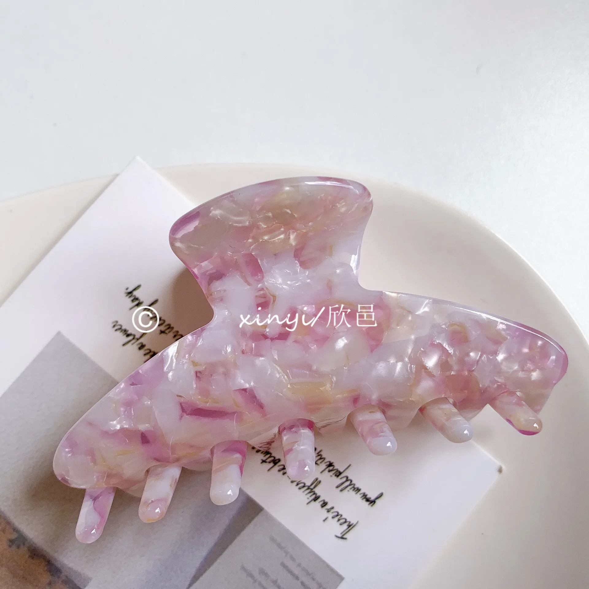 pince cheveux crabe en acétate