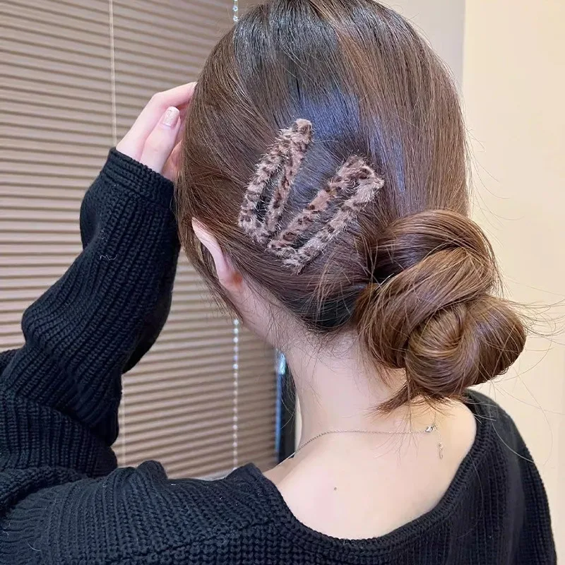 lot 8 barrettes clic clac léopard en peluche accessoires cheveux y2k