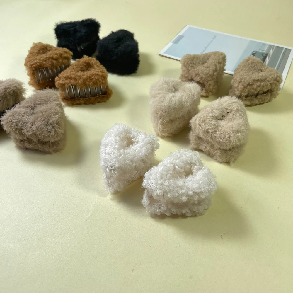 petite pince crabe oreilles de chat en peluche accessoire cheveux